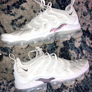 Nile VaporMax Plus, Size 8.5 Womens!